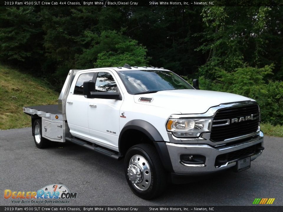 2019 Ram 4500 SLT Crew Cab 4x4 Chassis Bright White / Black/Diesel Gray Photo #4