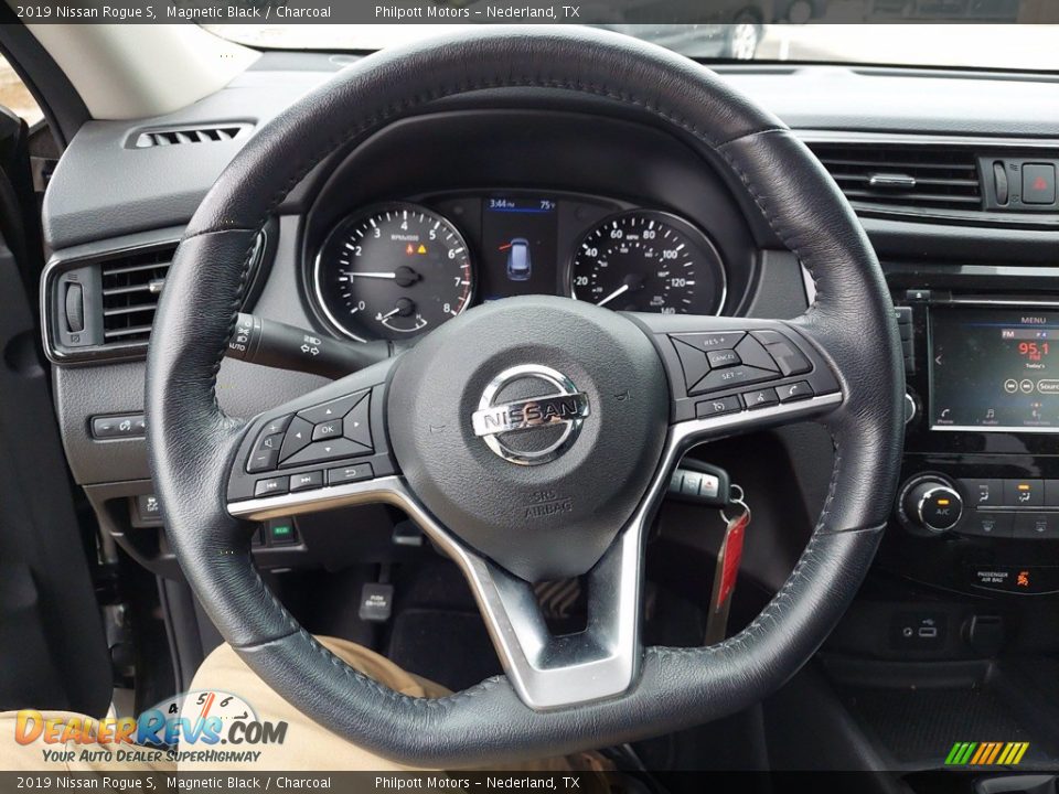 2019 Nissan Rogue S Steering Wheel Photo #15