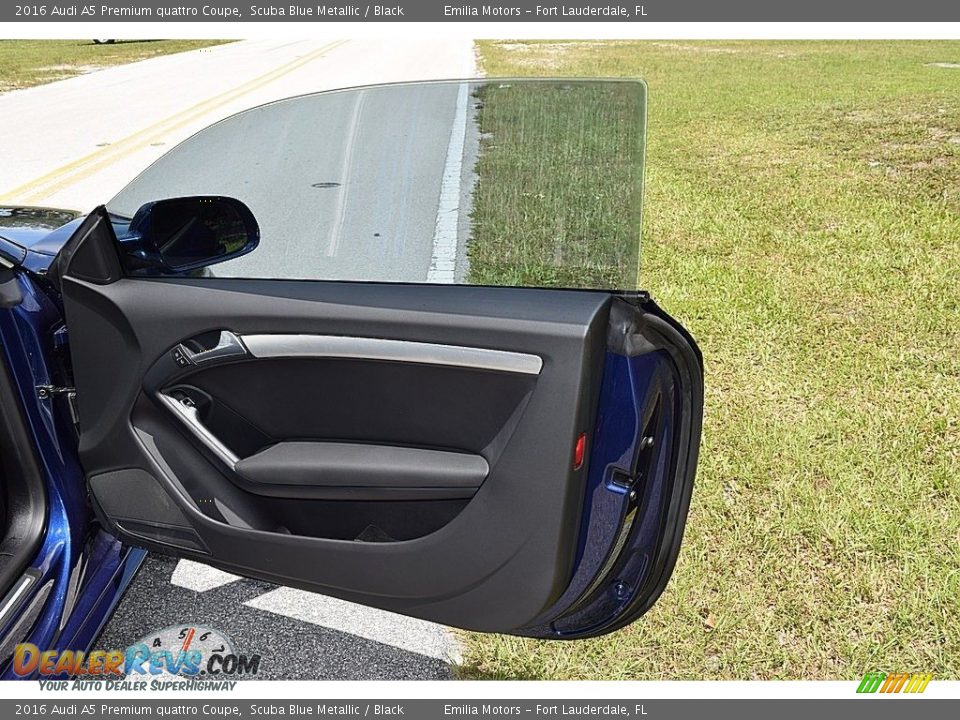 Door Panel of 2016 Audi A5 Premium quattro Coupe Photo #35