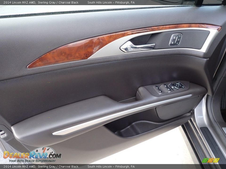 Door Panel of 2014 Lincoln MKZ AWD Photo #18