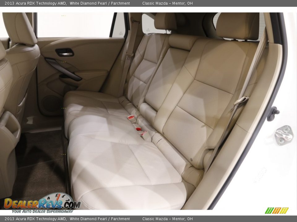 2013 Acura RDX Technology AWD White Diamond Pearl / Parchment Photo #17