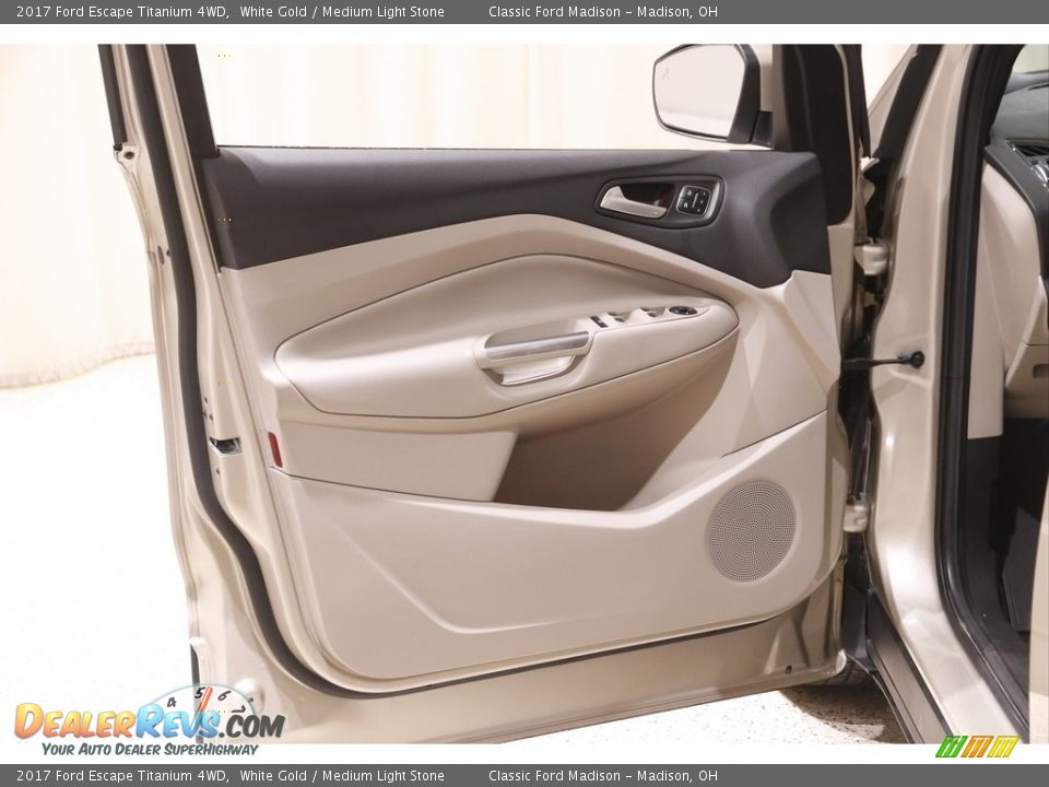 2017 Ford Escape Titanium 4WD White Gold / Medium Light Stone Photo #4
