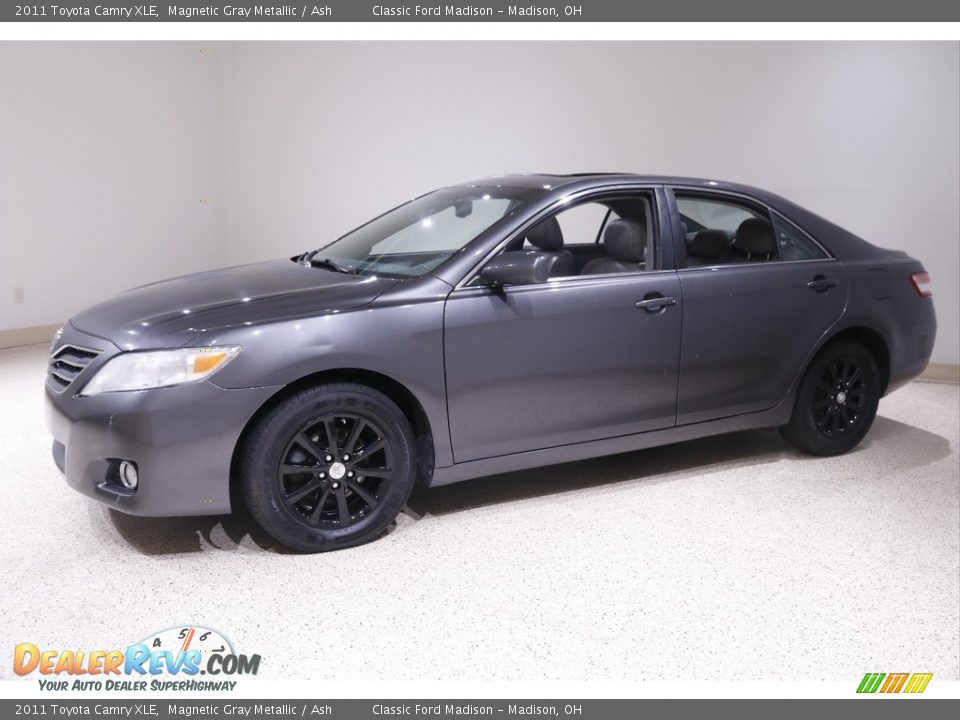 2011 Toyota Camry XLE Magnetic Gray Metallic / Ash Photo #3