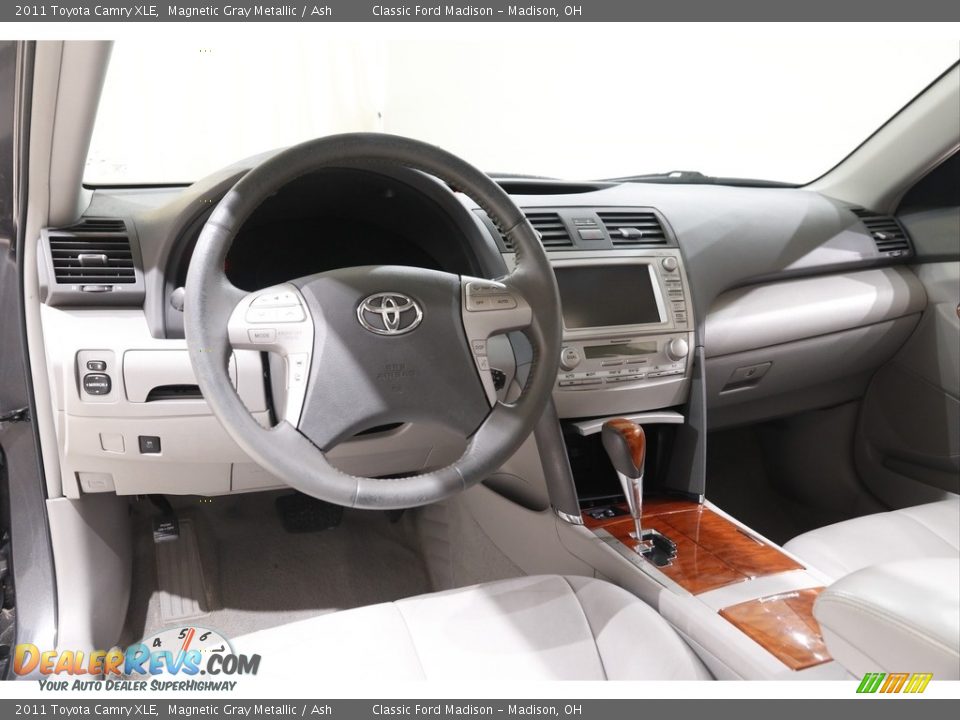 2011 Toyota Camry XLE Magnetic Gray Metallic / Ash Photo #6