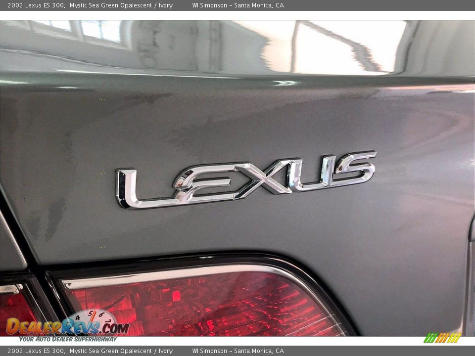 2002 Lexus ES 300 Mystic Sea Green Opalescent / Ivory Photo #30