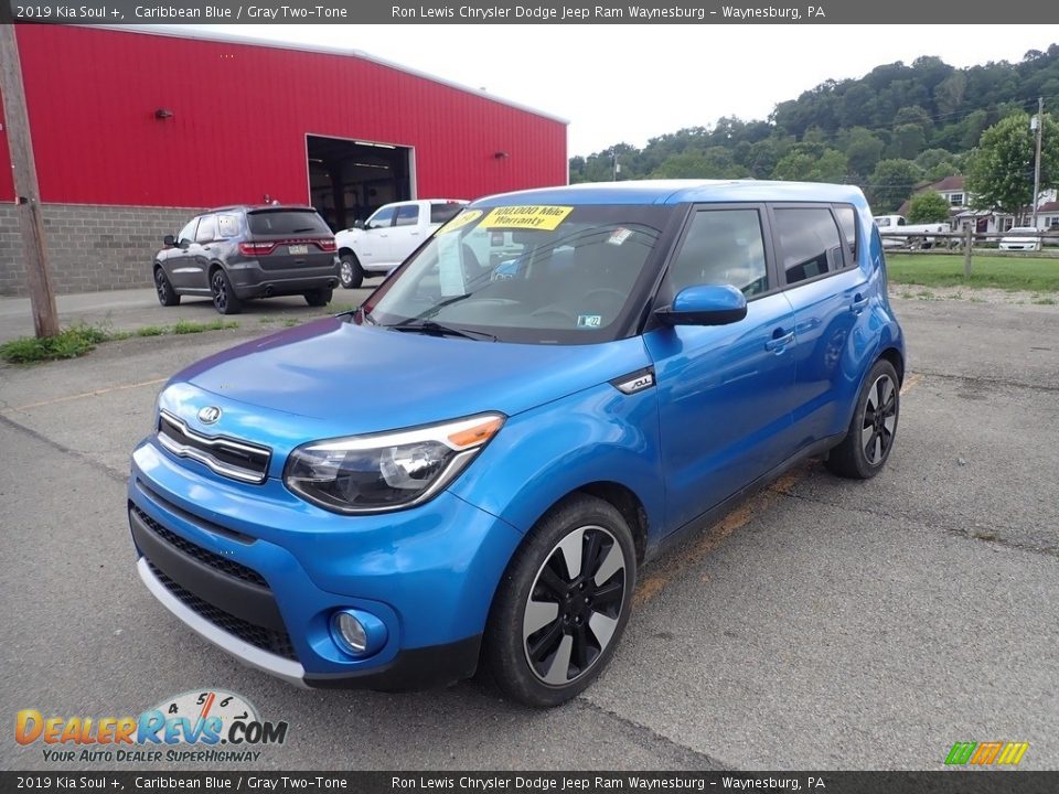 Front 3/4 View of 2019 Kia Soul + Photo #1