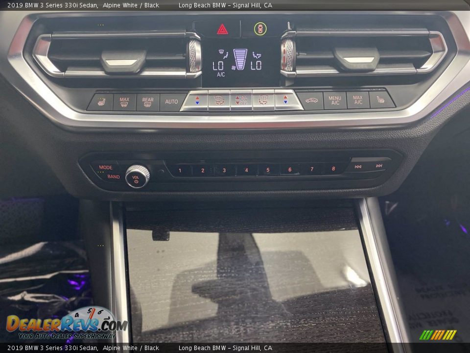 2019 BMW 3 Series 330i Sedan Alpine White / Black Photo #25