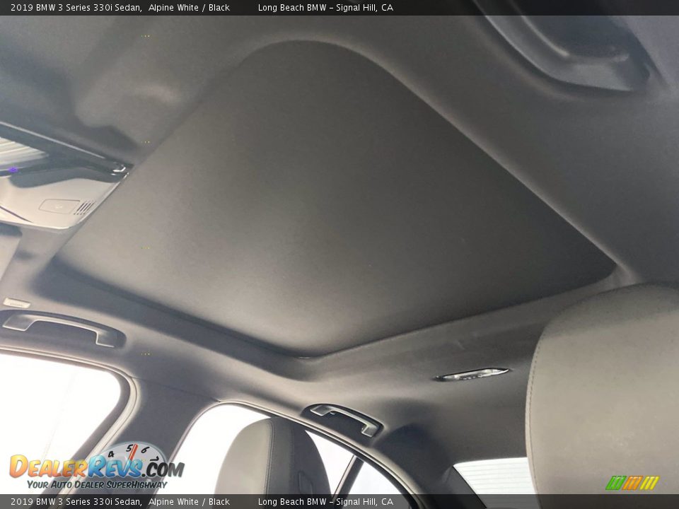 2019 BMW 3 Series 330i Sedan Alpine White / Black Photo #31