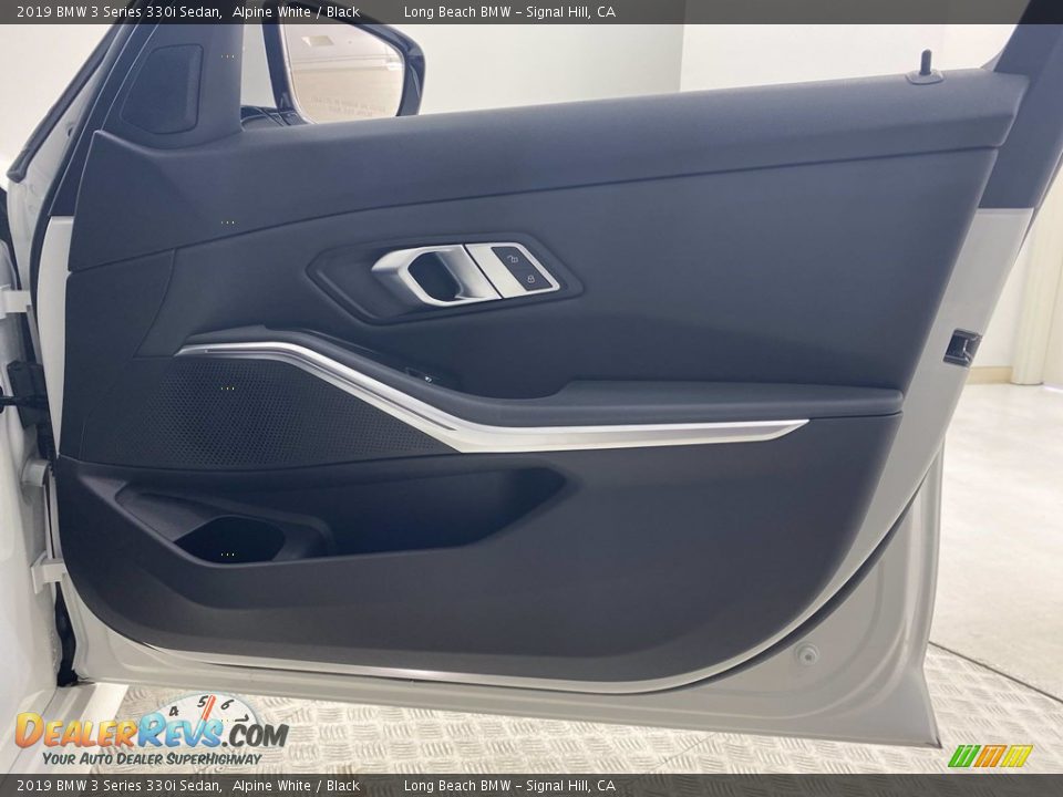 2019 BMW 3 Series 330i Sedan Alpine White / Black Photo #32