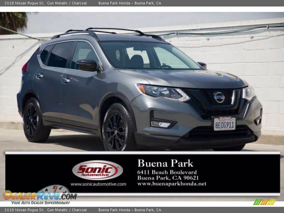 2018 Nissan Rogue SV Gun Metallic / Charcoal Photo #1