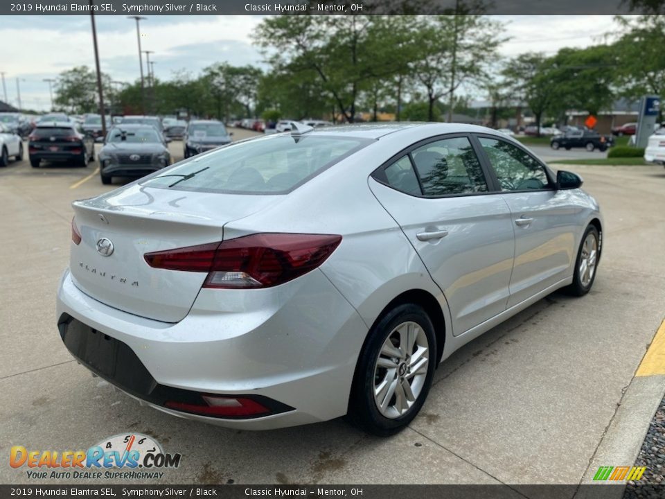 2019 Hyundai Elantra SEL Symphony Silver / Black Photo #2