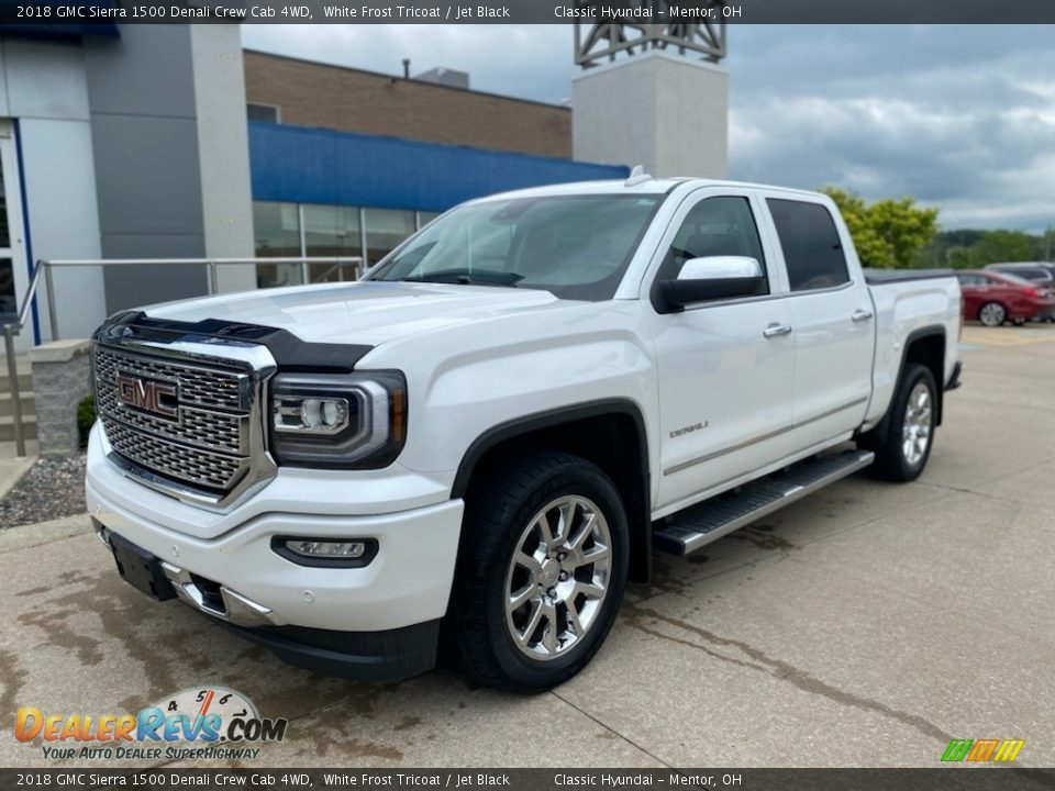 Front 3/4 View of 2018 GMC Sierra 1500 Denali Crew Cab 4WD Photo #1