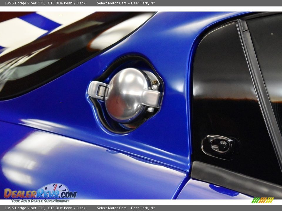1996 Dodge Viper GTS GTS Blue Pearl / Black Photo #8