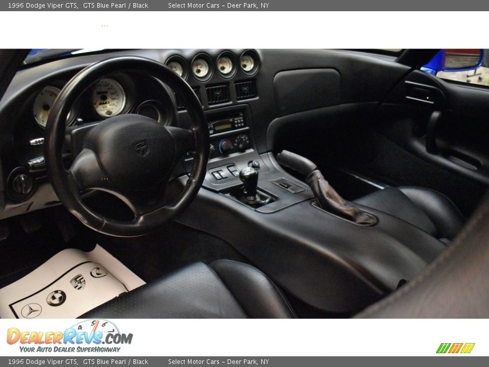 1996 Dodge Viper GTS GTS Blue Pearl / Black Photo #13