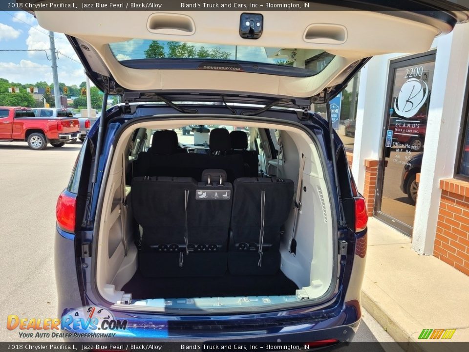 2018 Chrysler Pacifica L Jazz Blue Pearl / Black/Alloy Photo #29