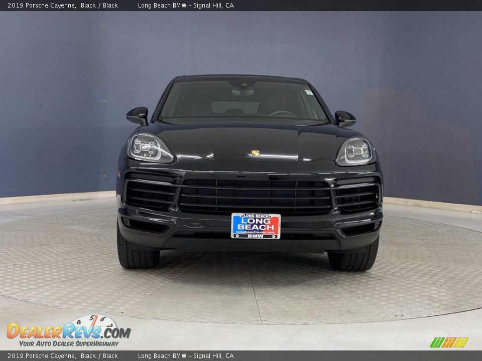 2019 Porsche Cayenne Black / Black Photo #2