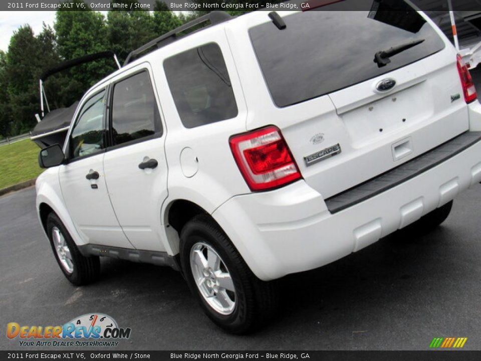 2011 Ford Escape XLT V6 Oxford White / Stone Photo #26