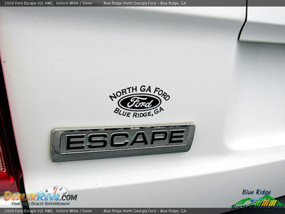 2009 Ford Escape XLS 4WD Oxford White / Stone Photo #26