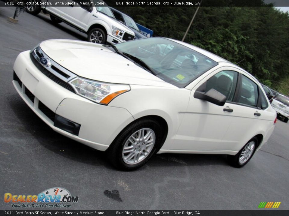 2011 Ford Focus SE Sedan White Suede / Medium Stone Photo #22