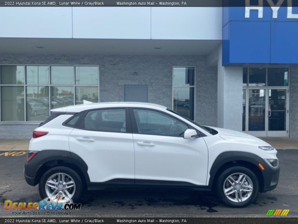 2022 Hyundai Kona SE AWD Lunar White / Gray/Black Photo #2