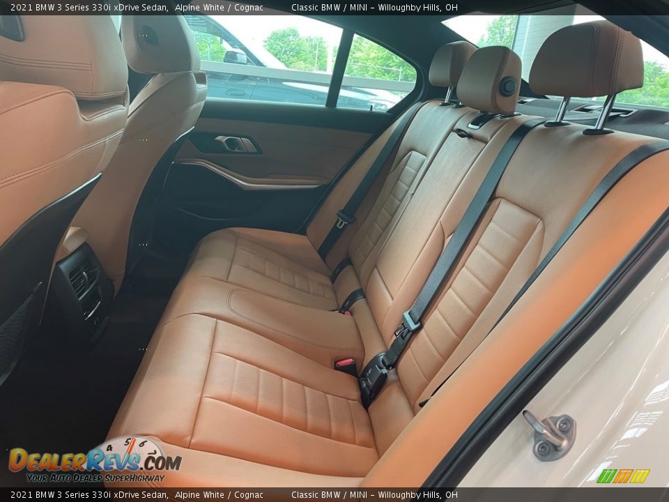 2021 BMW 3 Series 330i xDrive Sedan Alpine White / Cognac Photo #4