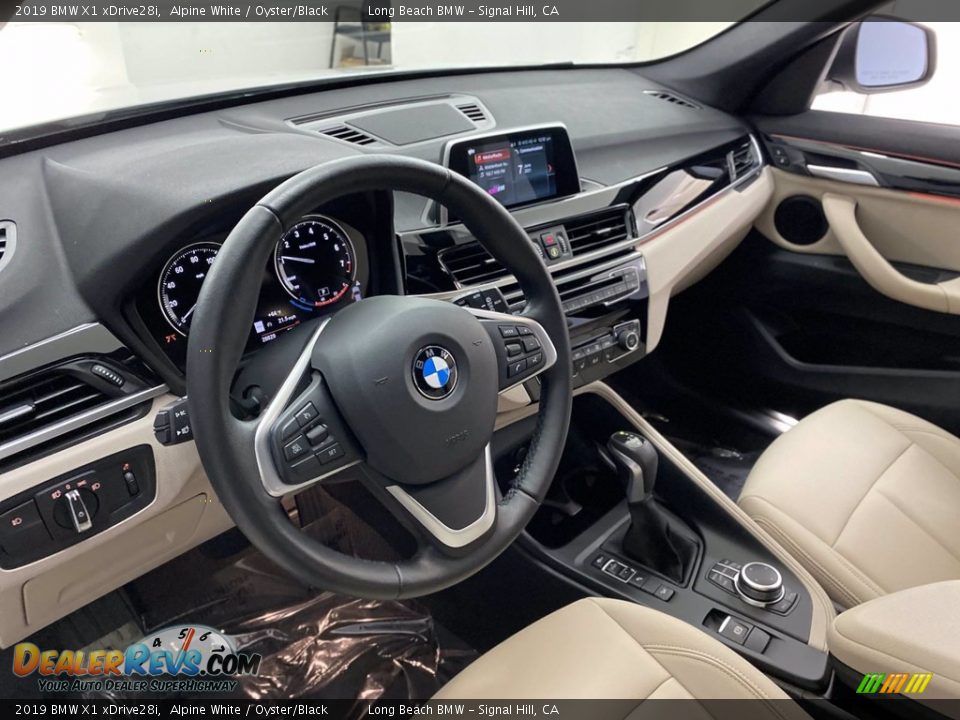 2019 BMW X1 xDrive28i Alpine White / Oyster/Black Photo #16