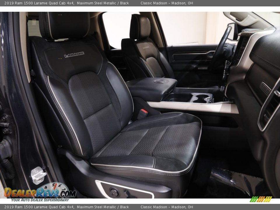 2019 Ram 1500 Laramie Quad Cab 4x4 Maximum Steel Metallic / Black Photo #17