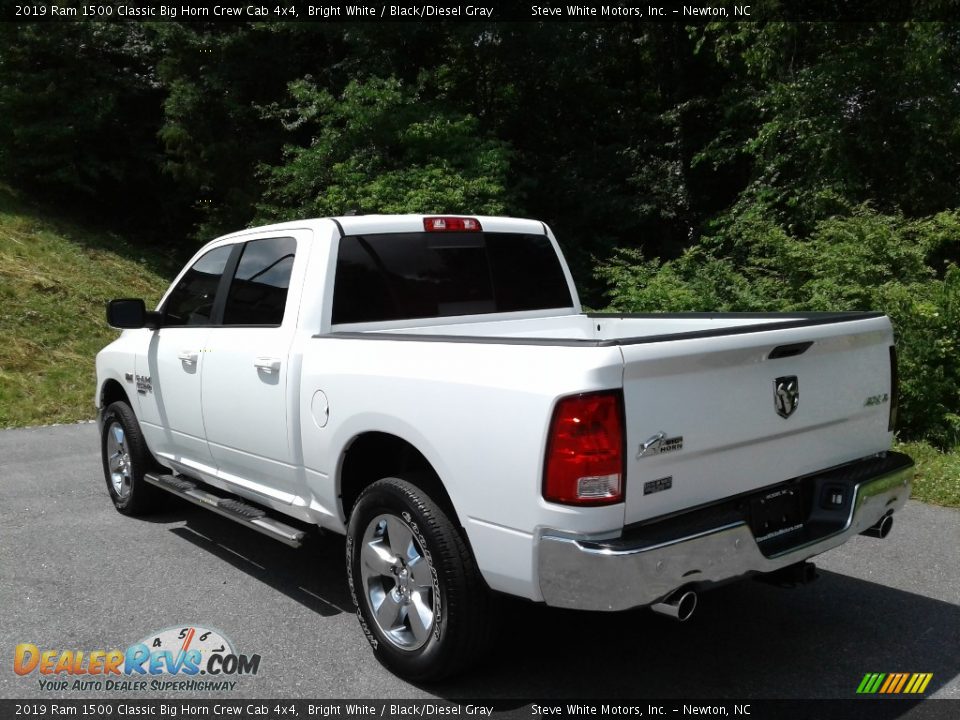 2019 Ram 1500 Classic Big Horn Crew Cab 4x4 Bright White / Black/Diesel Gray Photo #10