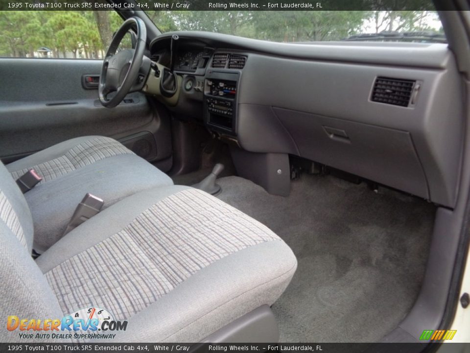 Gray Interior - 1995 Toyota T100 Truck SR5 Extended Cab 4x4 Photo #6