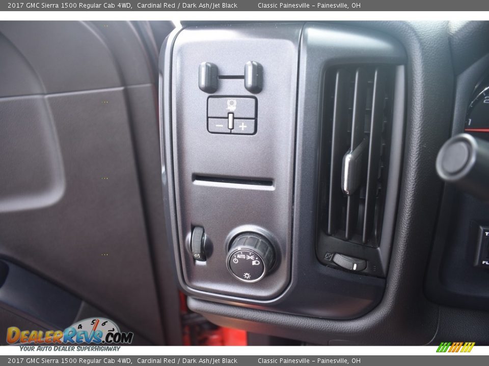 Controls of 2017 GMC Sierra 1500 Regular Cab 4WD Photo #10