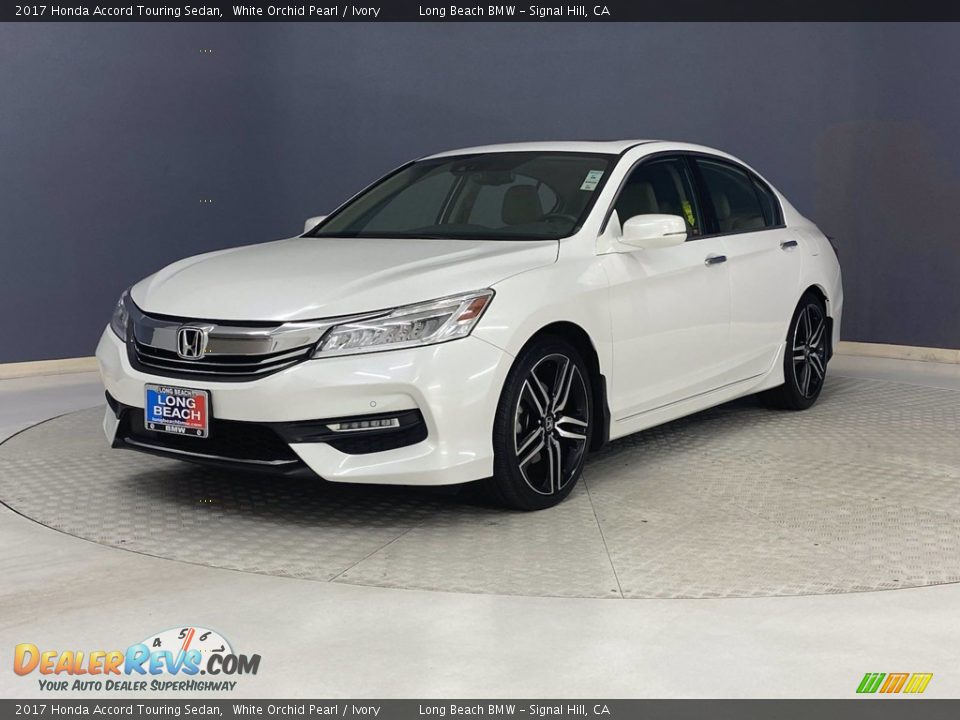 2017 Honda Accord Touring Sedan White Orchid Pearl / Ivory Photo #3