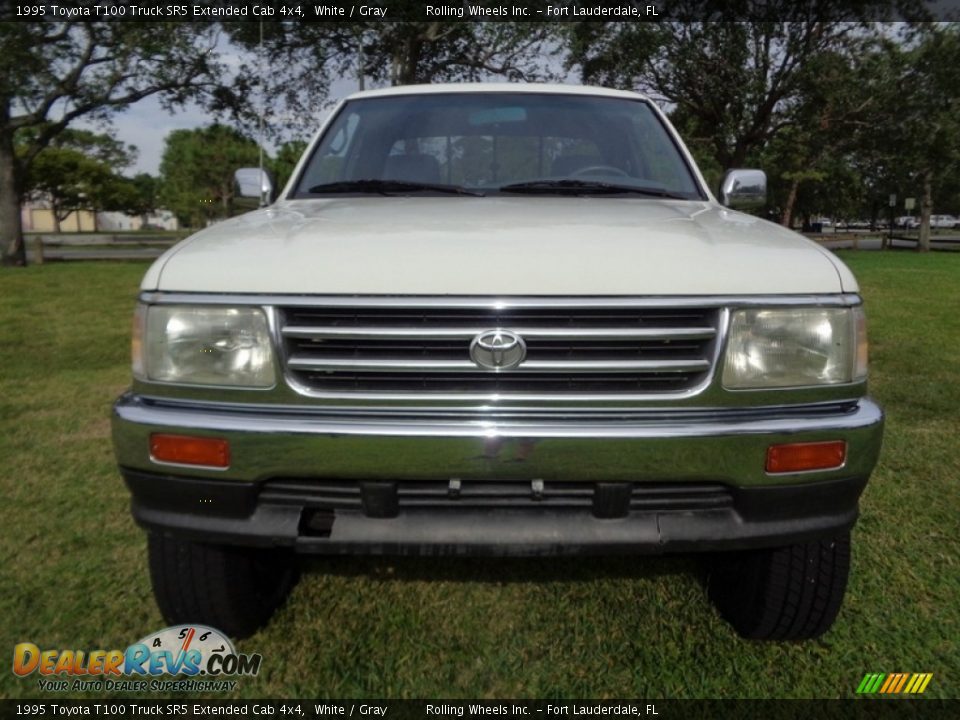 1995 Toyota T100 Truck SR5 Extended Cab 4x4 White / Gray Photo #17