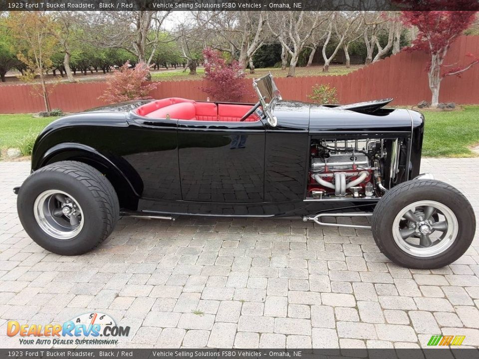 Black 1923 Ford T Bucket Roadster Photo #8