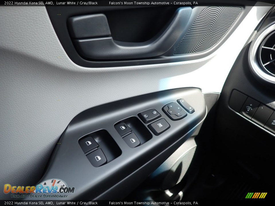 Controls of 2022 Hyundai Kona SEL AWD Photo #21