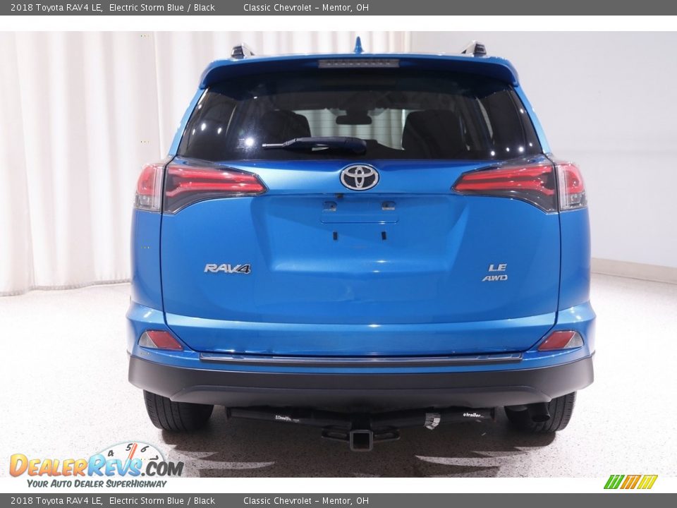 2018 Toyota RAV4 LE Electric Storm Blue / Black Photo #16