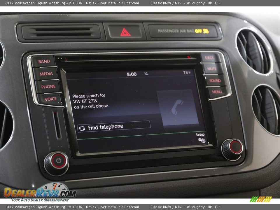 Controls of 2017 Volkswagen Tiguan Wolfsburg 4MOTION Photo #12