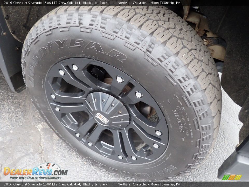 Custom Wheels of 2016 Chevrolet Silverado 1500 LTZ Crew Cab 4x4 Photo #13