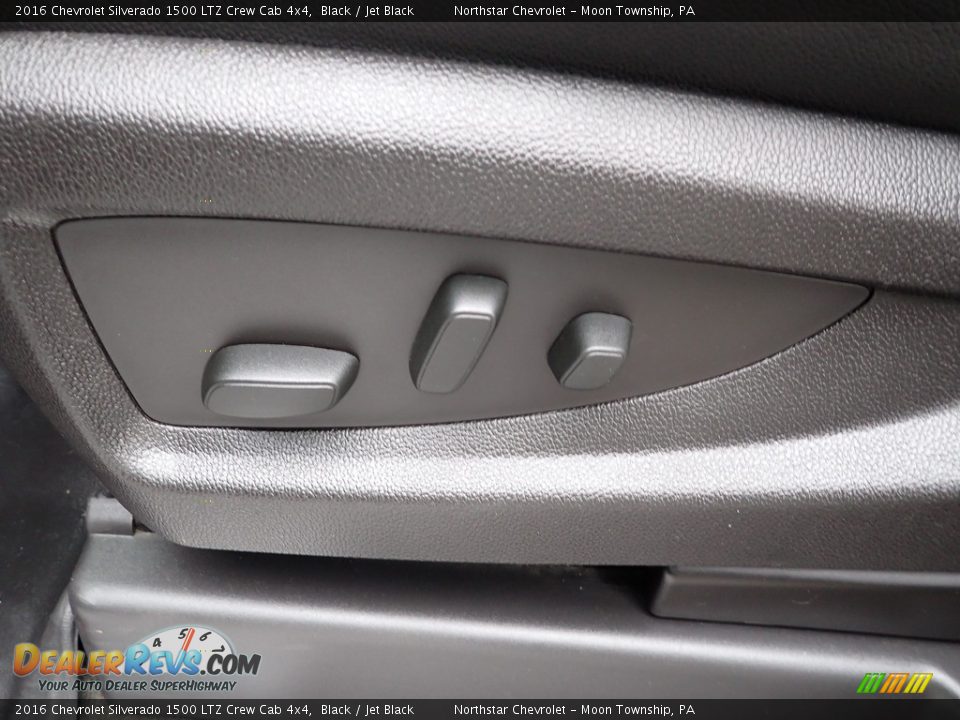 Front Seat of 2016 Chevrolet Silverado 1500 LTZ Crew Cab 4x4 Photo #24