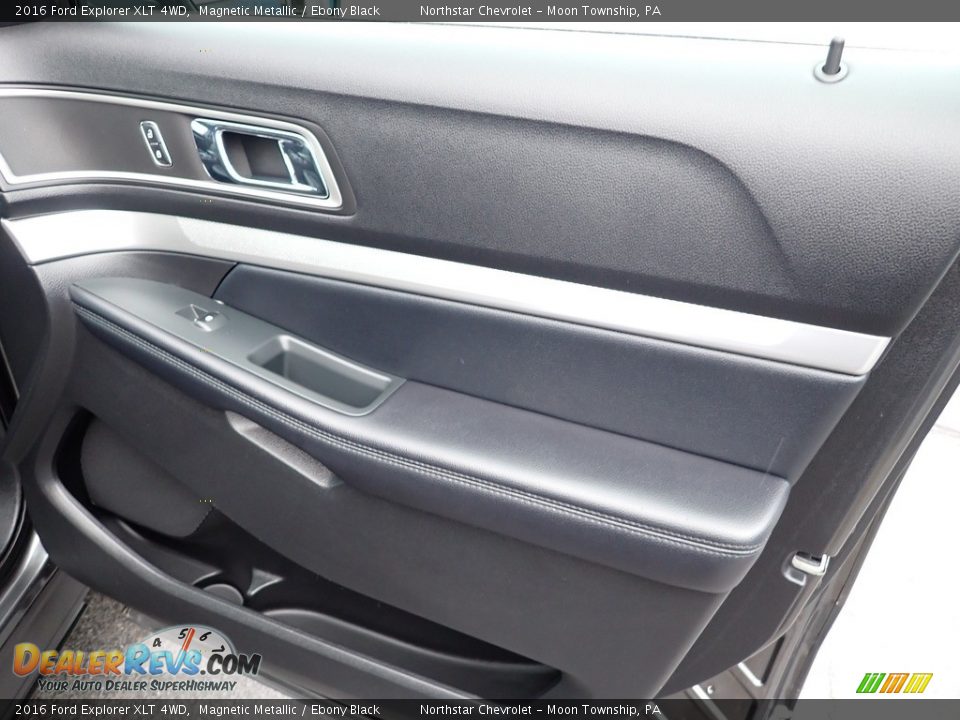 2016 Ford Explorer XLT 4WD Magnetic Metallic / Ebony Black Photo #18