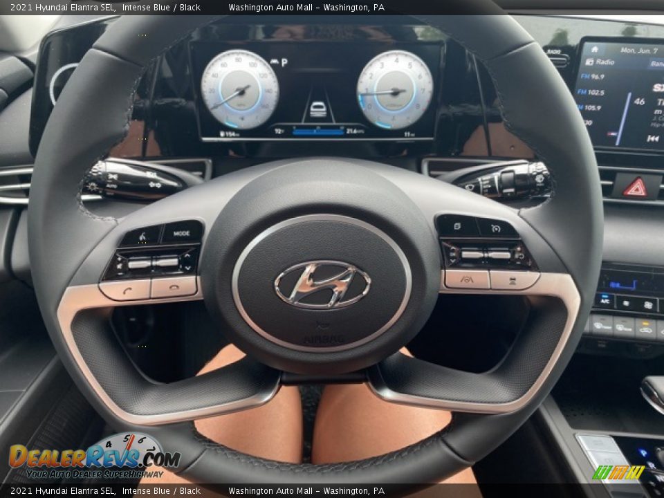2021 Hyundai Elantra SEL Steering Wheel Photo #12