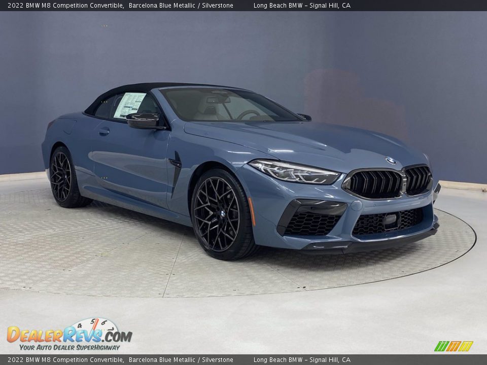 Front 3/4 View of 2022 BMW M8 Competition Convertible Photo #27