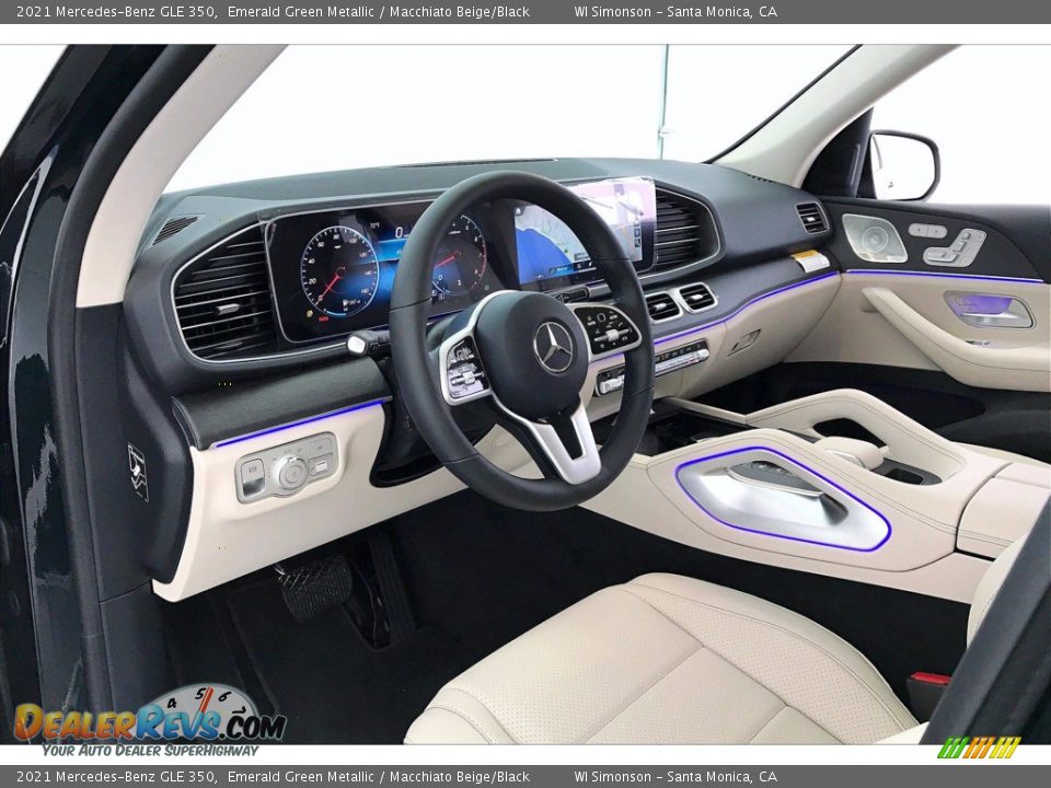 Dashboard of 2021 Mercedes-Benz GLE 350 Photo #4