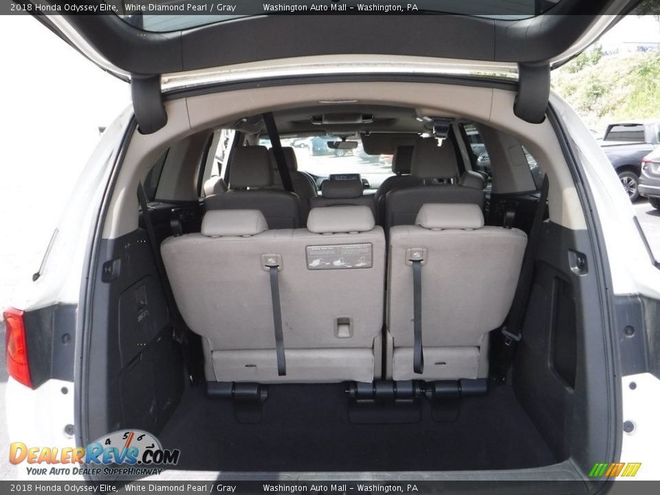 2018 Honda Odyssey Elite White Diamond Pearl / Gray Photo #30