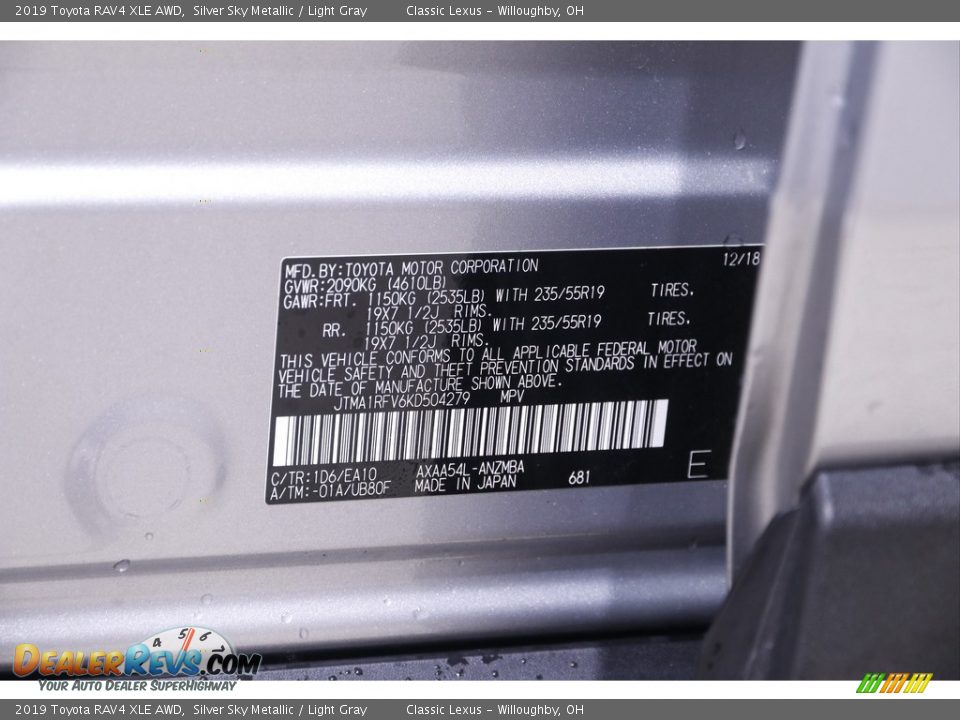 2019 Toyota RAV4 XLE AWD Silver Sky Metallic / Light Gray Photo #19