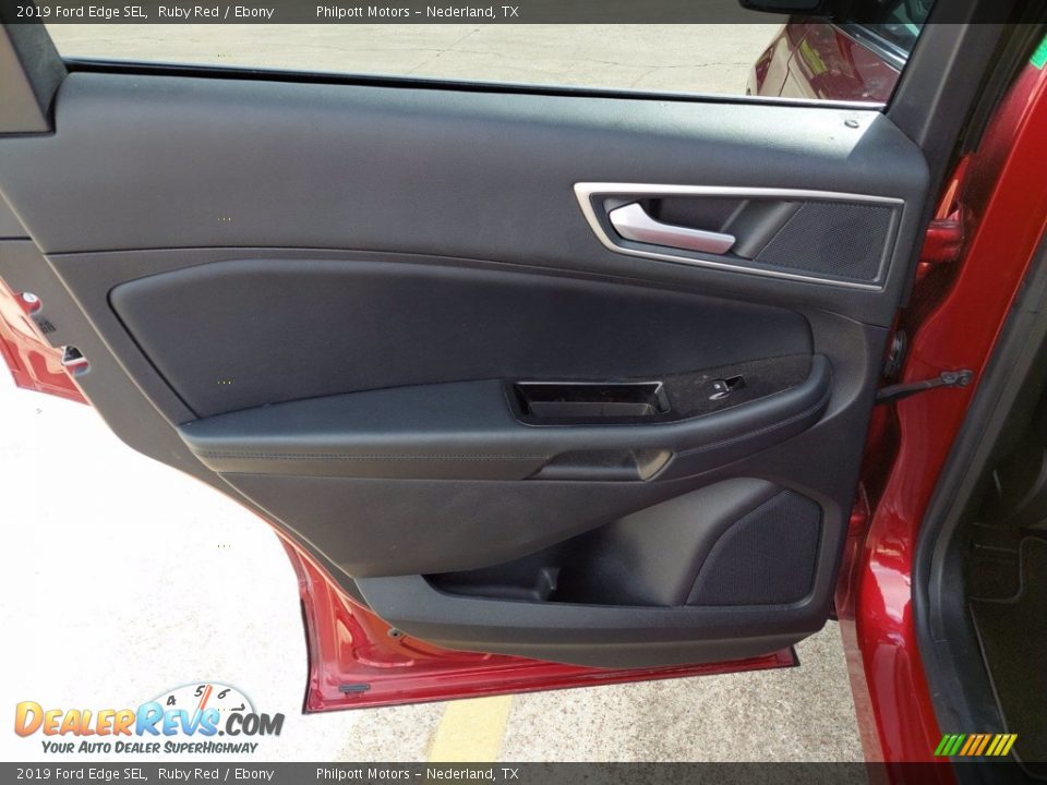 2019 Ford Edge SEL Ruby Red / Ebony Photo #26