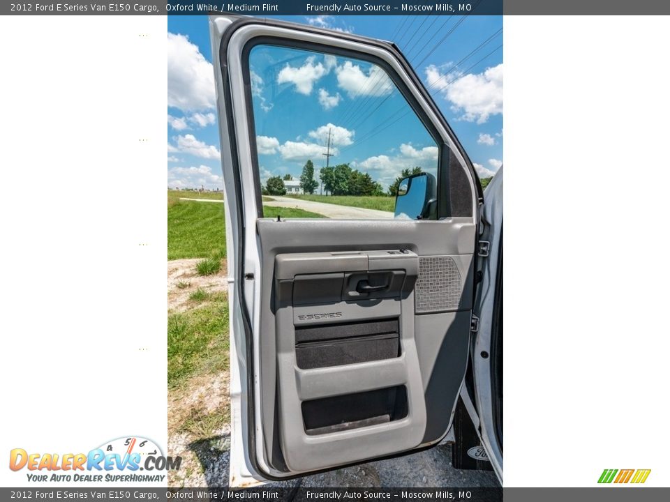 2012 Ford E Series Van E150 Cargo Oxford White / Medium Flint Photo #20