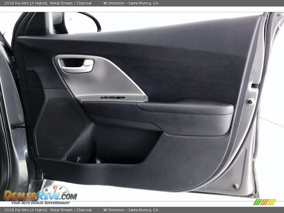 Door Panel of 2018 Kia Niro LX Hybrid Photo #27