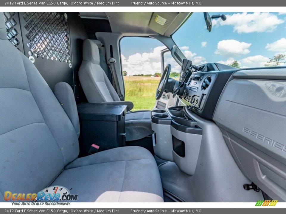 2012 Ford E Series Van E150 Cargo Oxford White / Medium Flint Photo #29