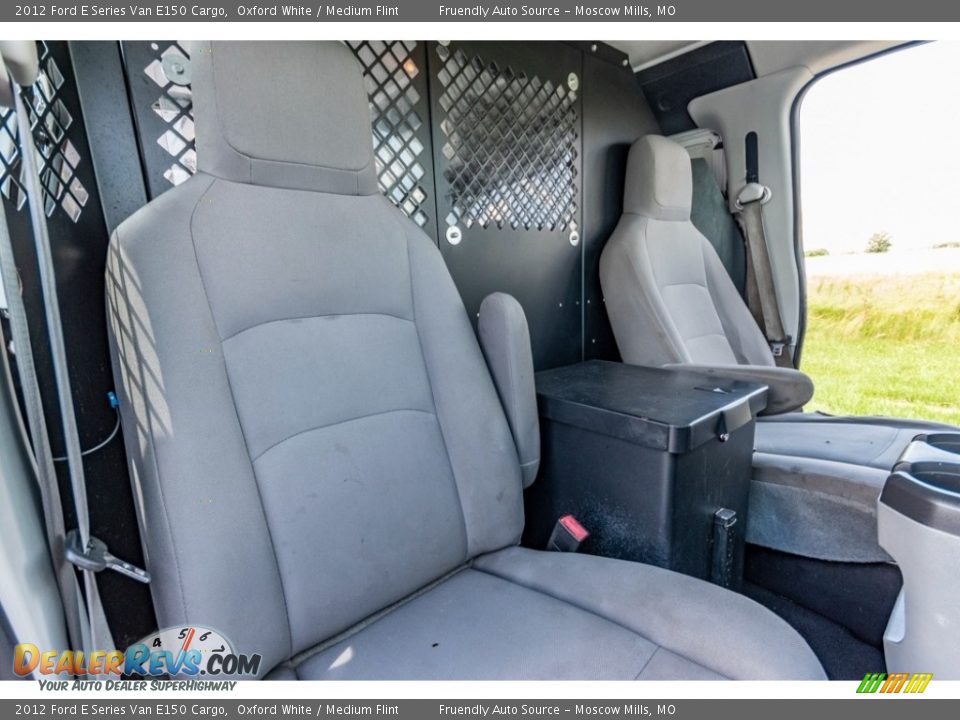 2012 Ford E Series Van E150 Cargo Oxford White / Medium Flint Photo #30