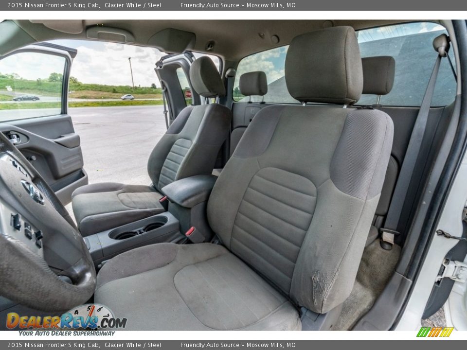 Front Seat of 2015 Nissan Frontier S King Cab Photo #18